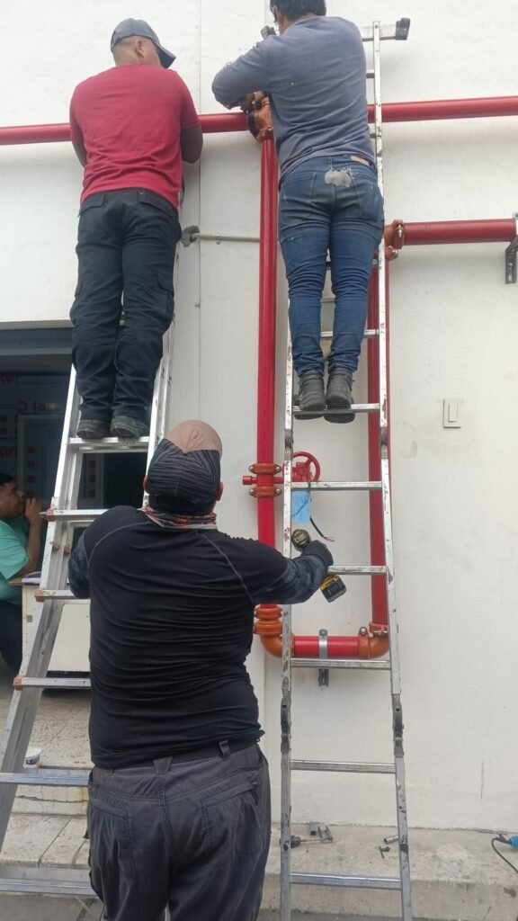 Instalación de red hidráulica contra incendios realizada por CAPIMER